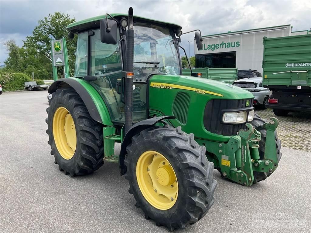 John Deere 5820 Traktorer