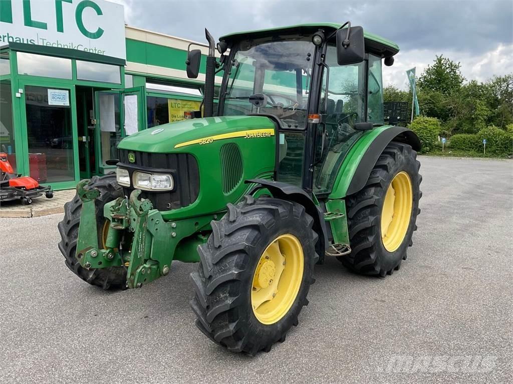 John Deere 5820 Traktorer