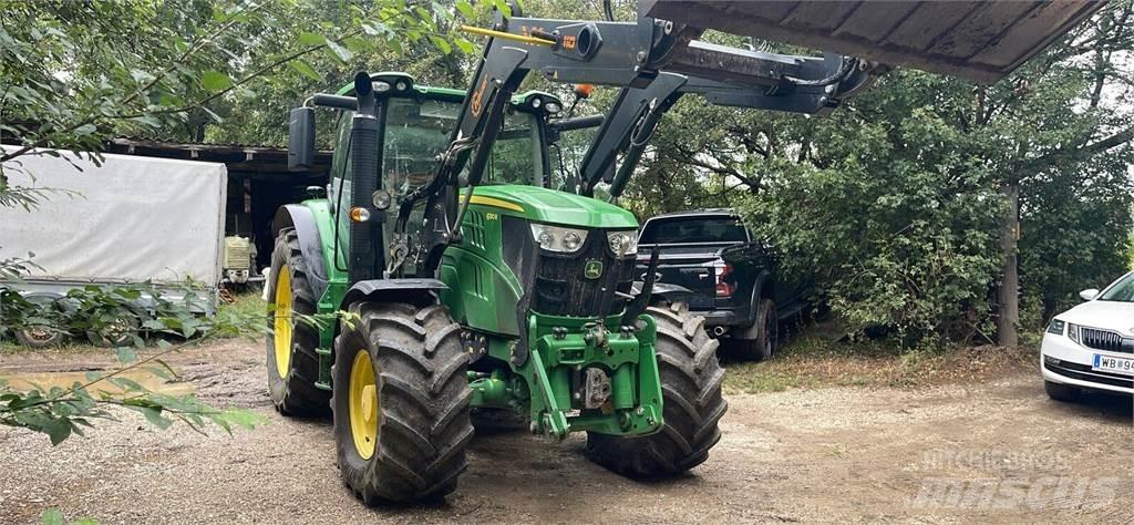 John Deere 6130R Traktorer