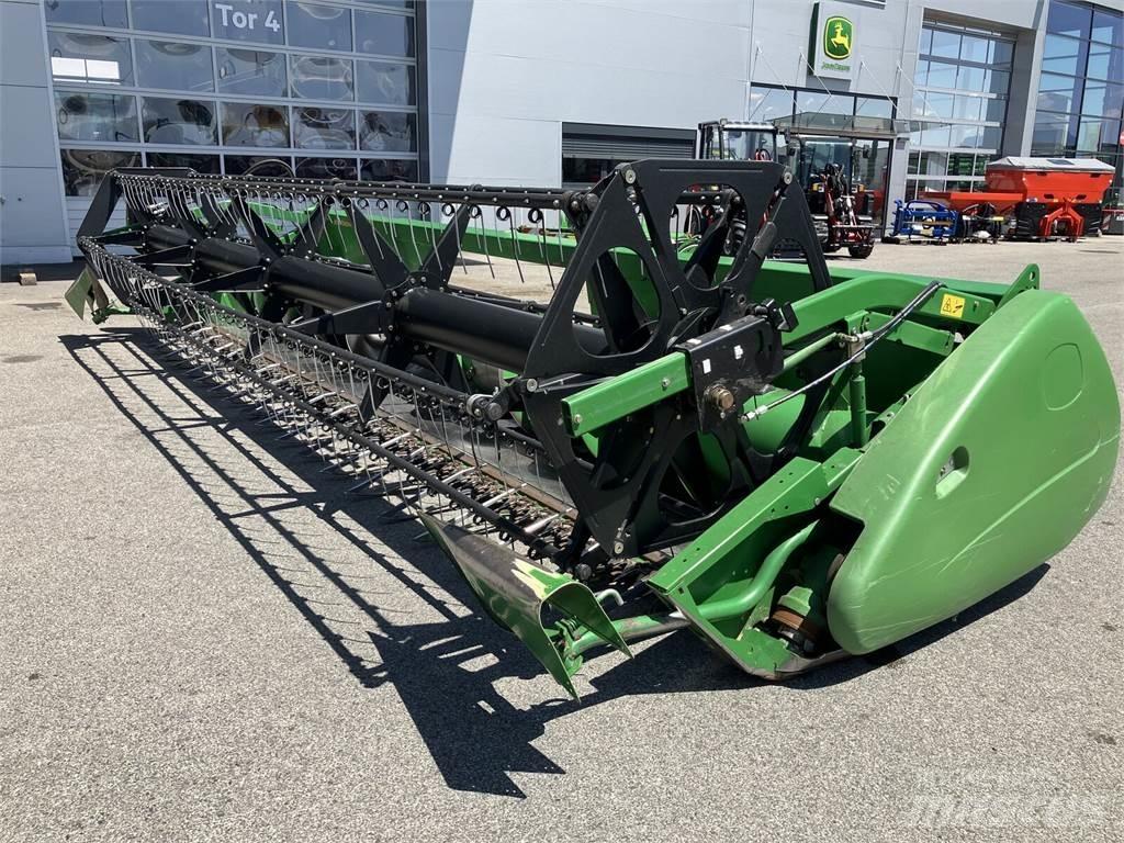 John Deere 620R Trösktillbehör