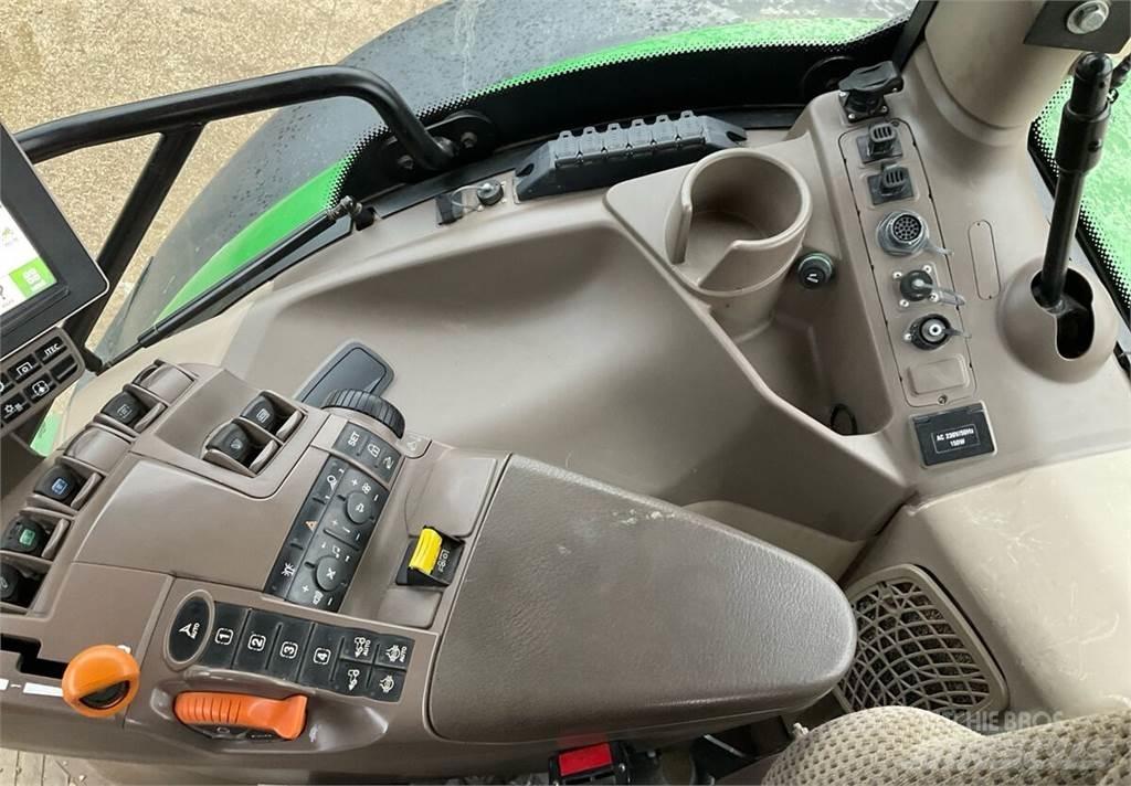 John Deere 6215R Traktorer
