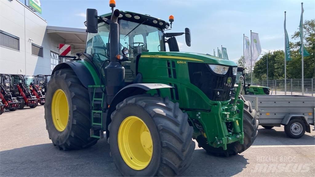 John Deere 6250R Traktorer