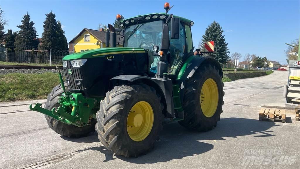 John Deere 6250R Traktorer