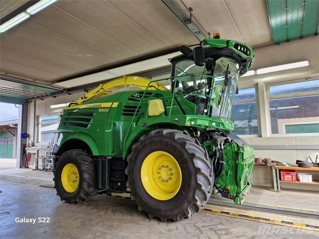 John Deere 8500 Fälthackar