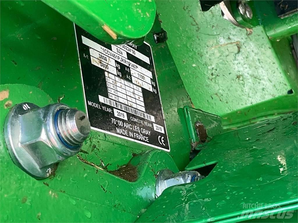 John Deere V451R Rundbalspressar