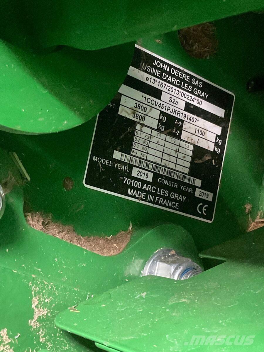 John Deere V451R Rundbalspressar