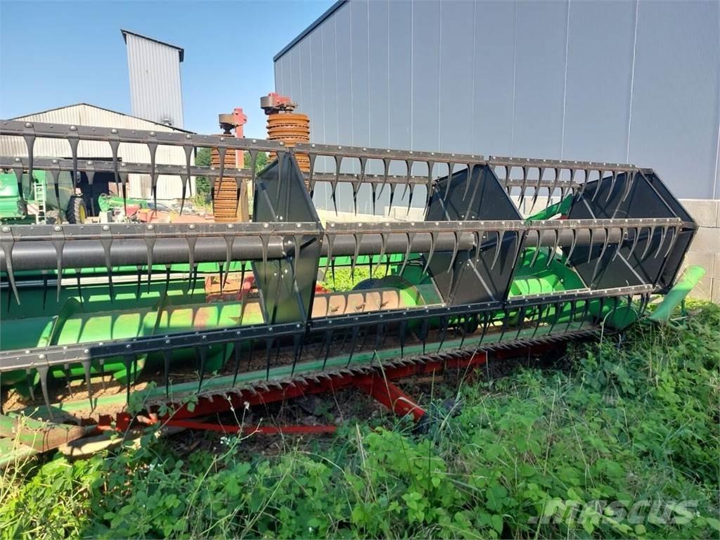 John Deere W440 Skördetröskor