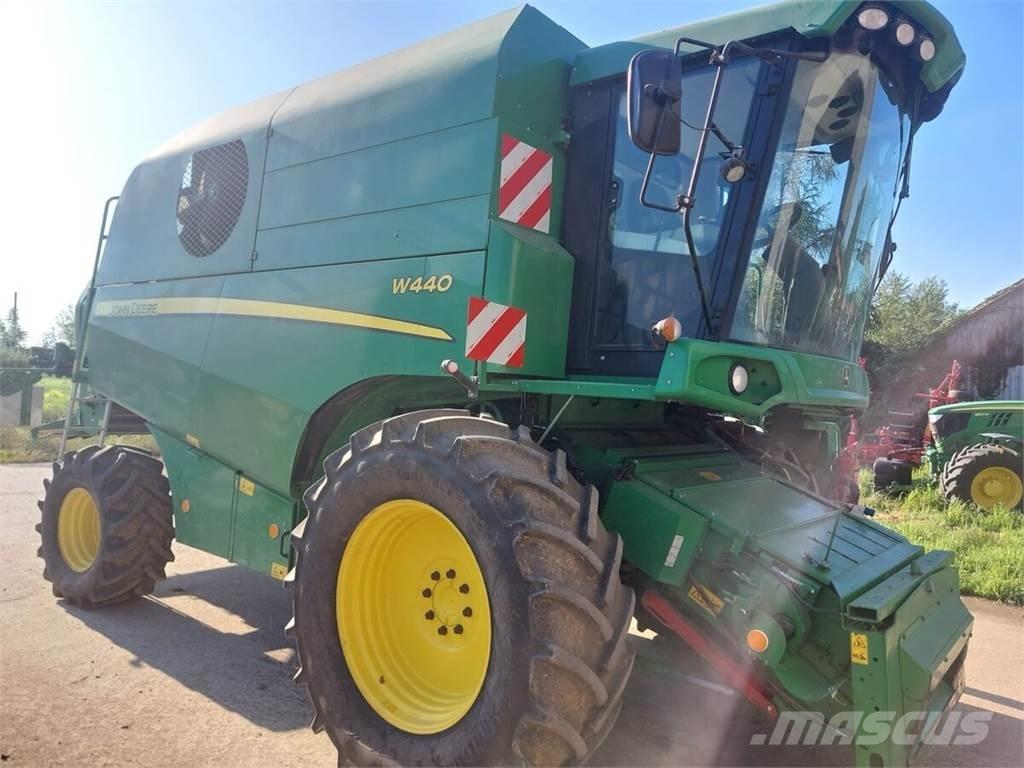 John Deere W440 Skördetröskor