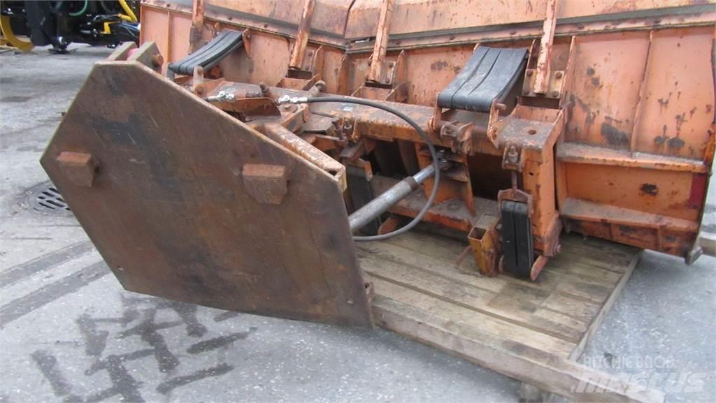 Kahlbacher DS 260 Snöblad och plogar