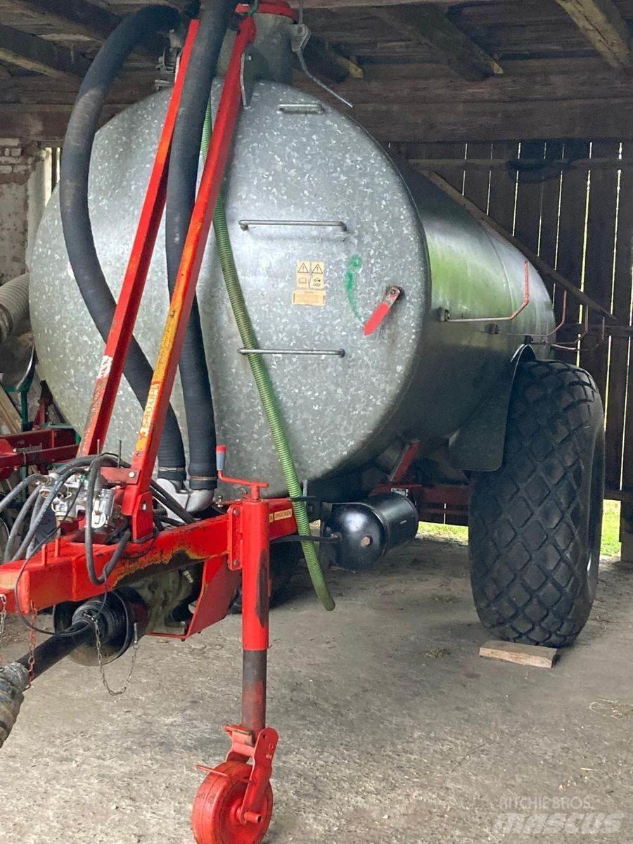 Kirchner T 8000 Flytgödselspridare