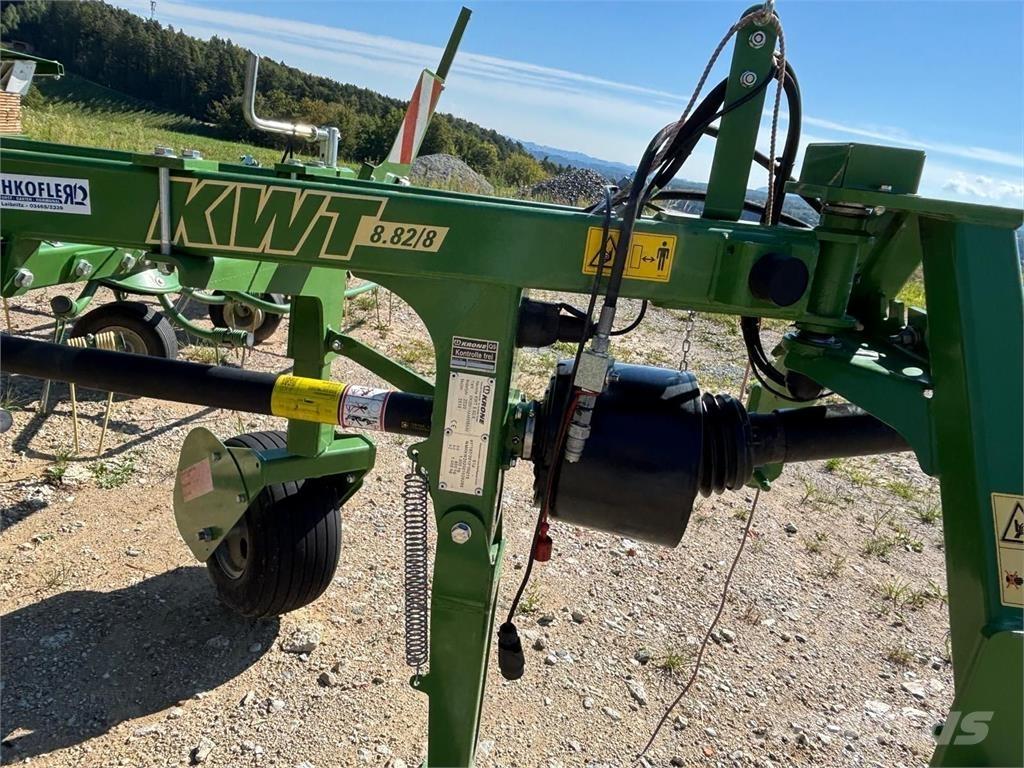 Krone KWT 882/8 Vändare och luftare