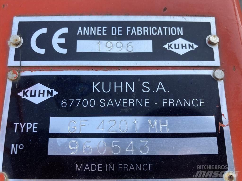 Kuhn GF 4201 HM Vändare och luftare