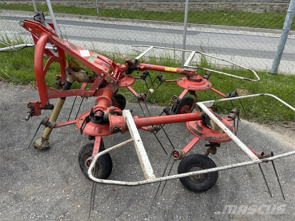 Kuhn GF 440 P Vändare och luftare