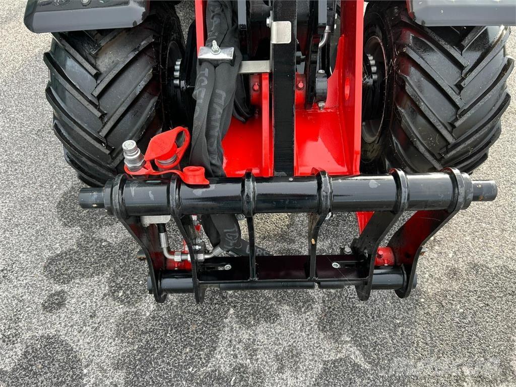 Manitou MLA2-25 Frontlastare och grävare