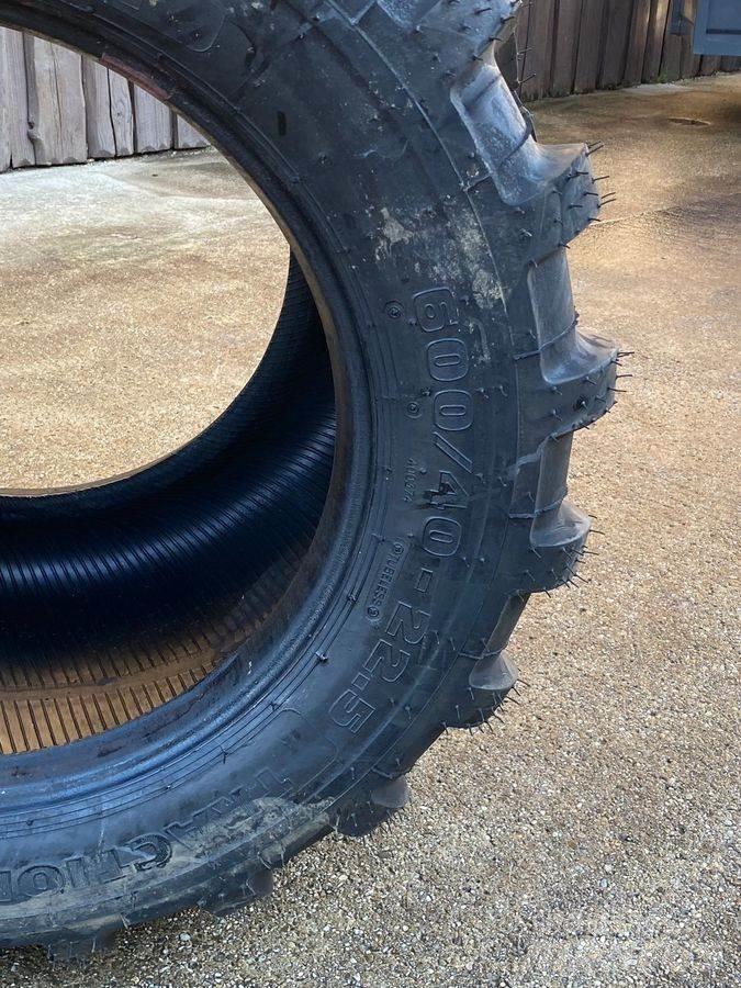 Mitas 600/40-22.5 Däck, hjul och fälgar