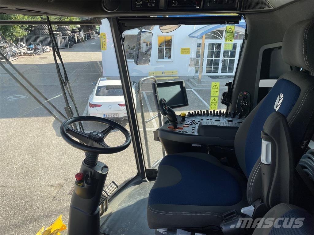 New Holland CX 7.90 Skördetröskor