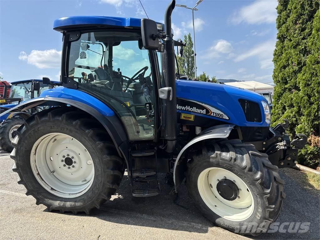 New Holland TS100A Traktorer