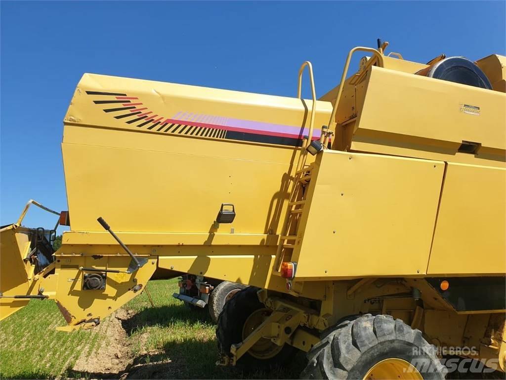 New Holland TX 65 Skördetröskor