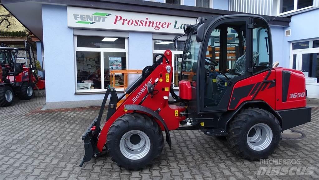 Schäffer 3650 Frontlastare och grävare