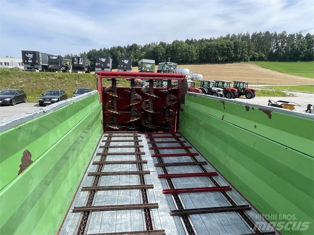Strautmann MS 801 Fast- och kletgödselspridare