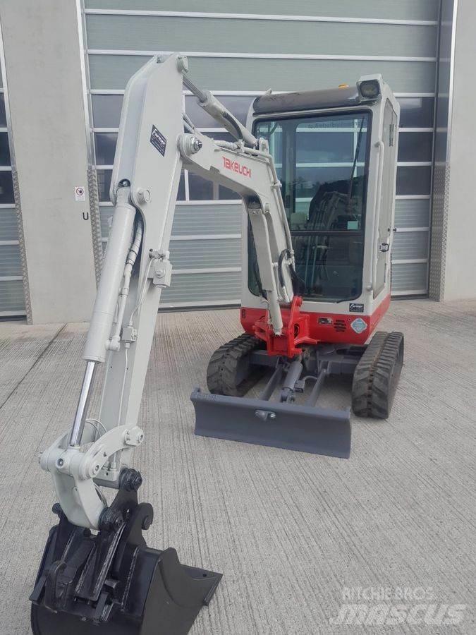 Takeuchi TB016 Minigrävare < 7t