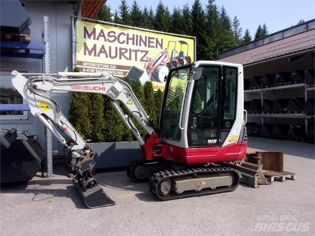 Takeuchi TB228 Minigrävare < 7t