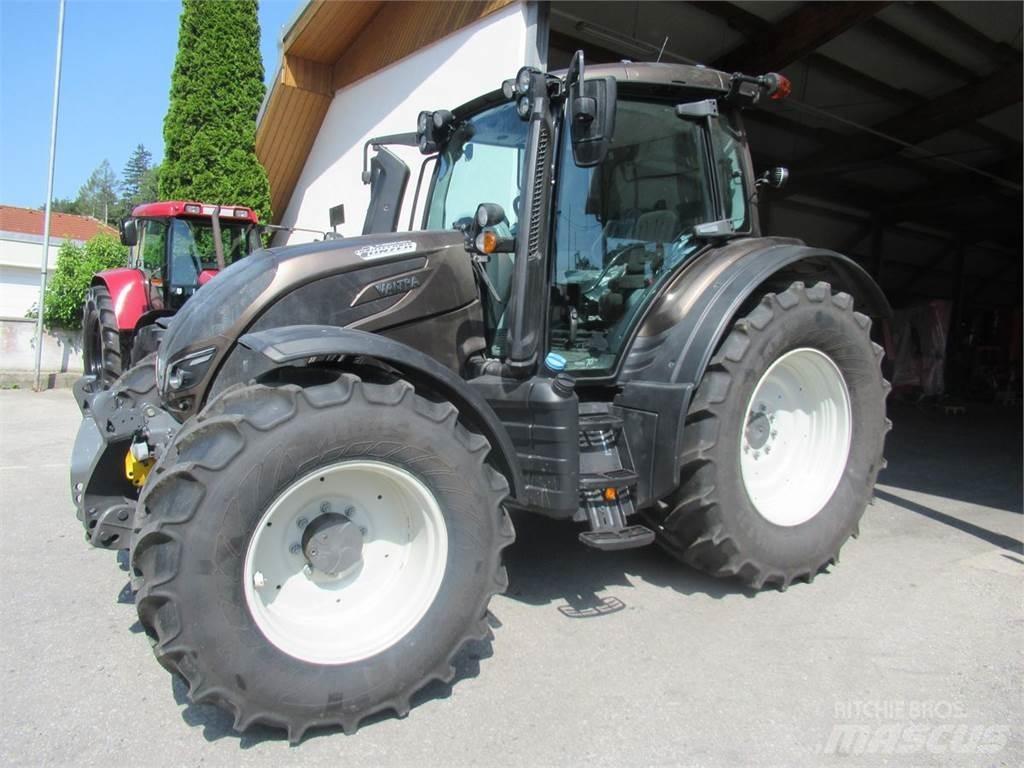 Valtra N134 (Stufe V) Traktorer