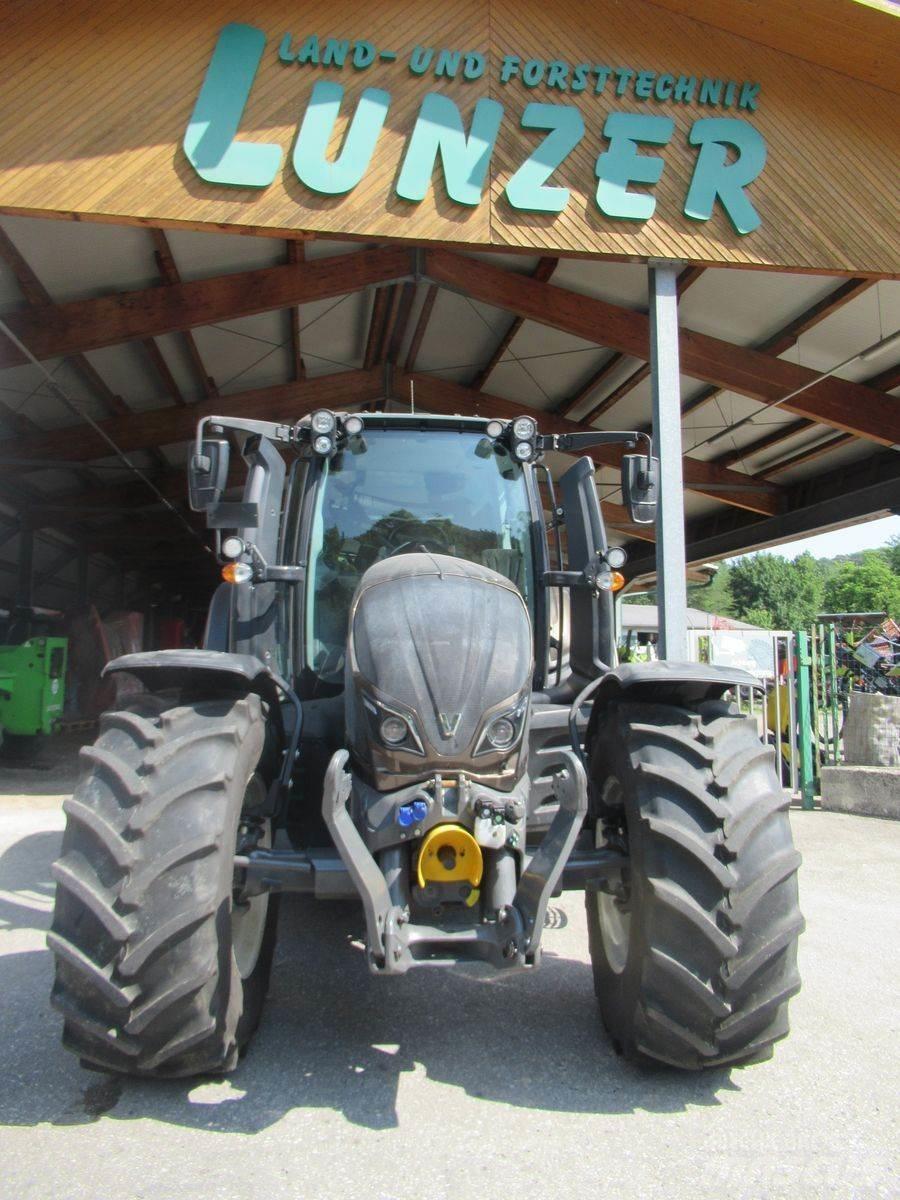 Valtra N134 (Stufe V) Traktorer