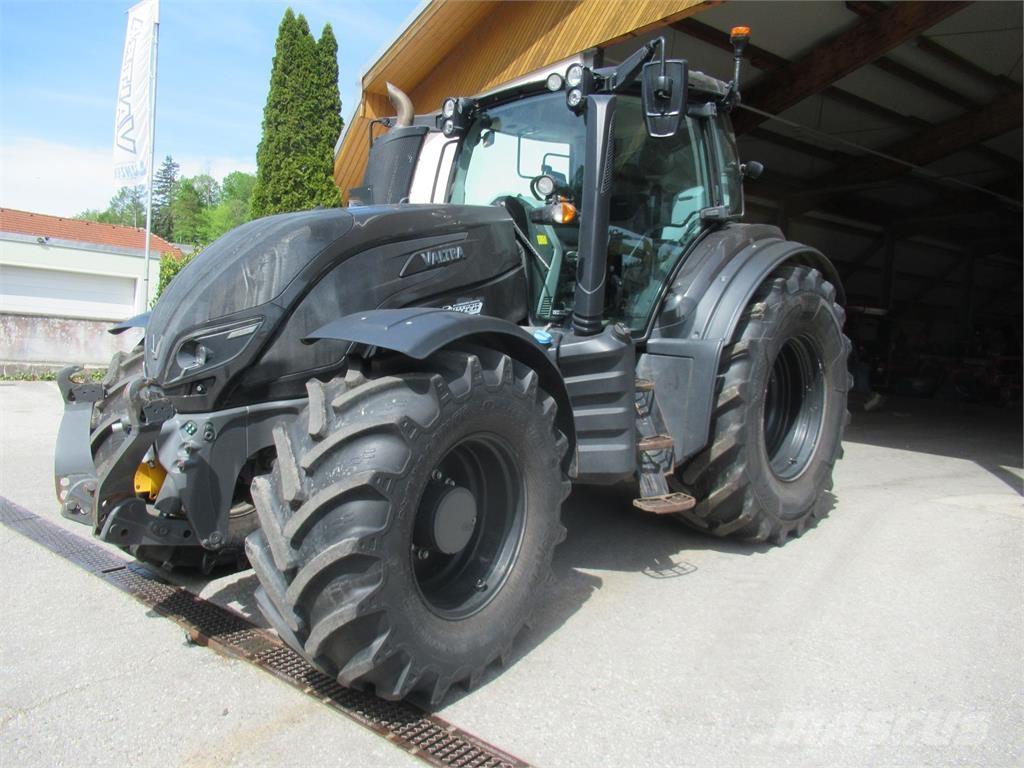 Valtra T 214D Traktorer