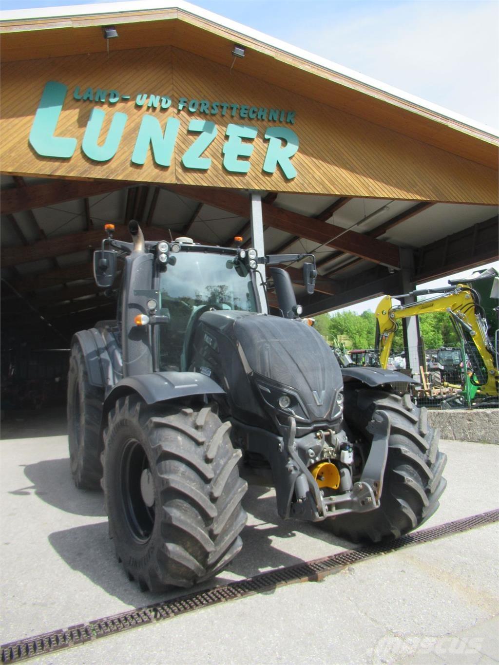 Valtra T 214D Traktorer