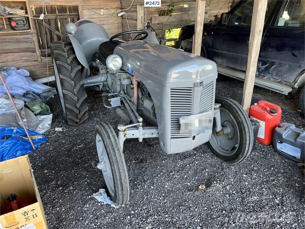 Ferguson TED 20 Traktorer