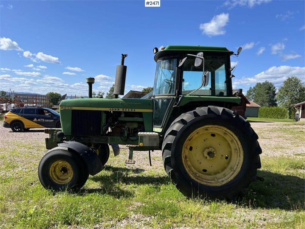 John Deere 4230 Traktorer