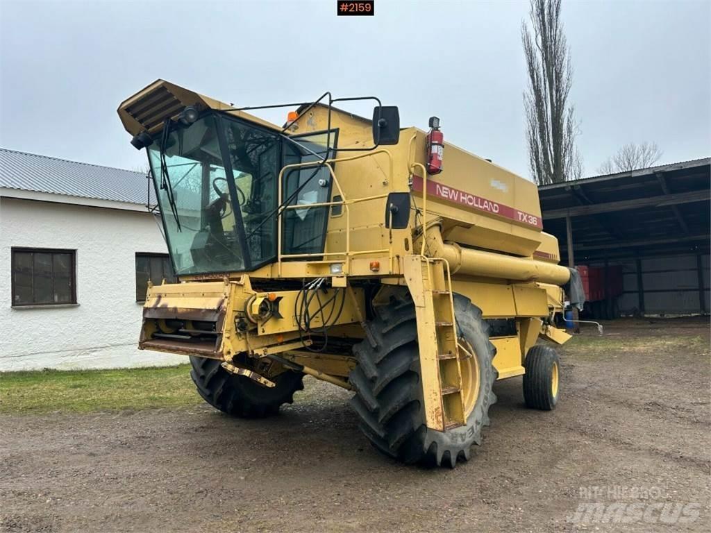 New Holland TX36 Skördetröskor
