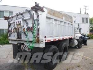 Mack RD688S Snöblad och plogar