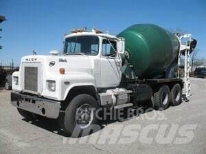 Mack RS686LS Övriga bilar