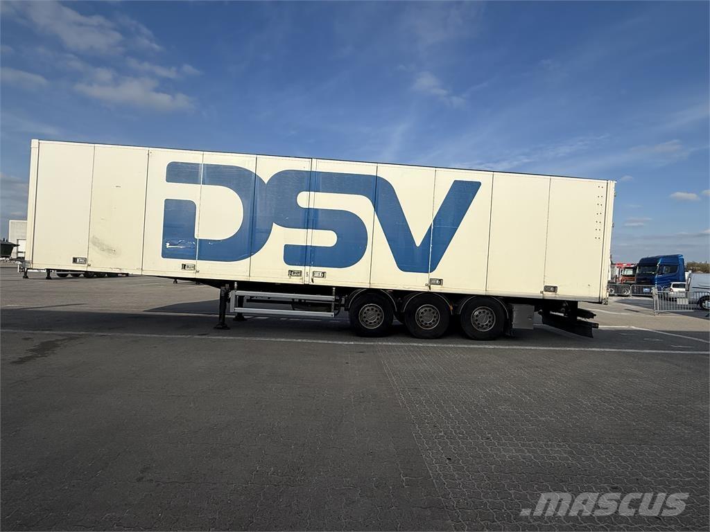 Ekeri 33 pl. Skåptrailer