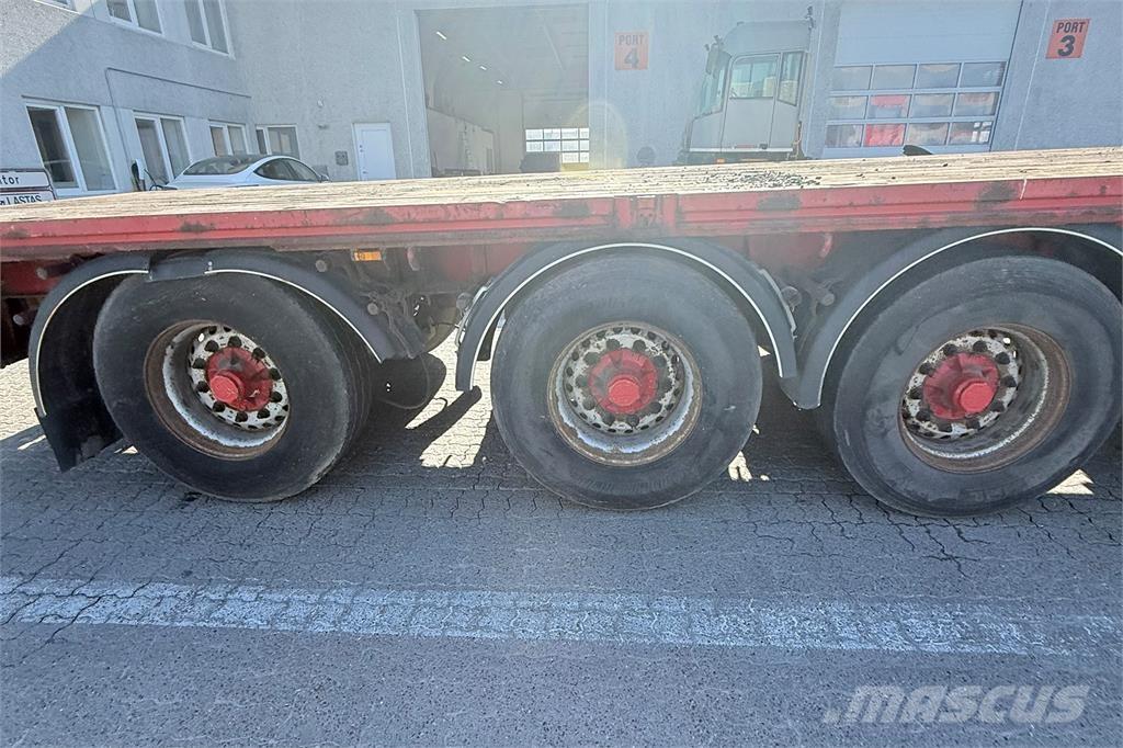HRD 13.6 m Flaktrailer