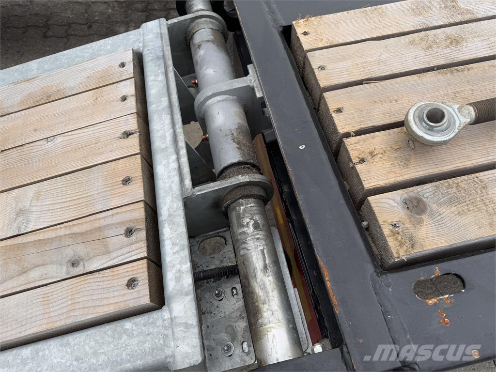 Kel-Berg Med ramper Maskintransporter