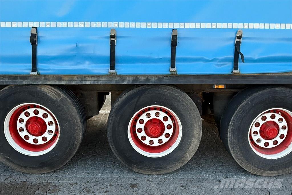 Krone 34 pl. Kapelltrailer