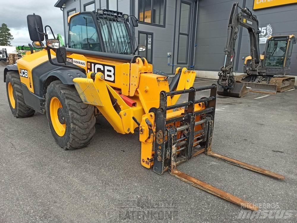 JCB 535-125 kurottaja Teleskoplastare