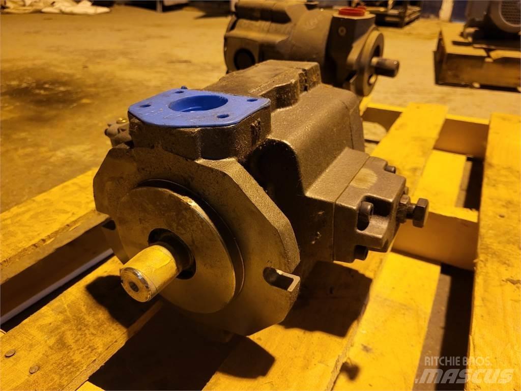 Bosch 0513600214 Vattenpumpar
