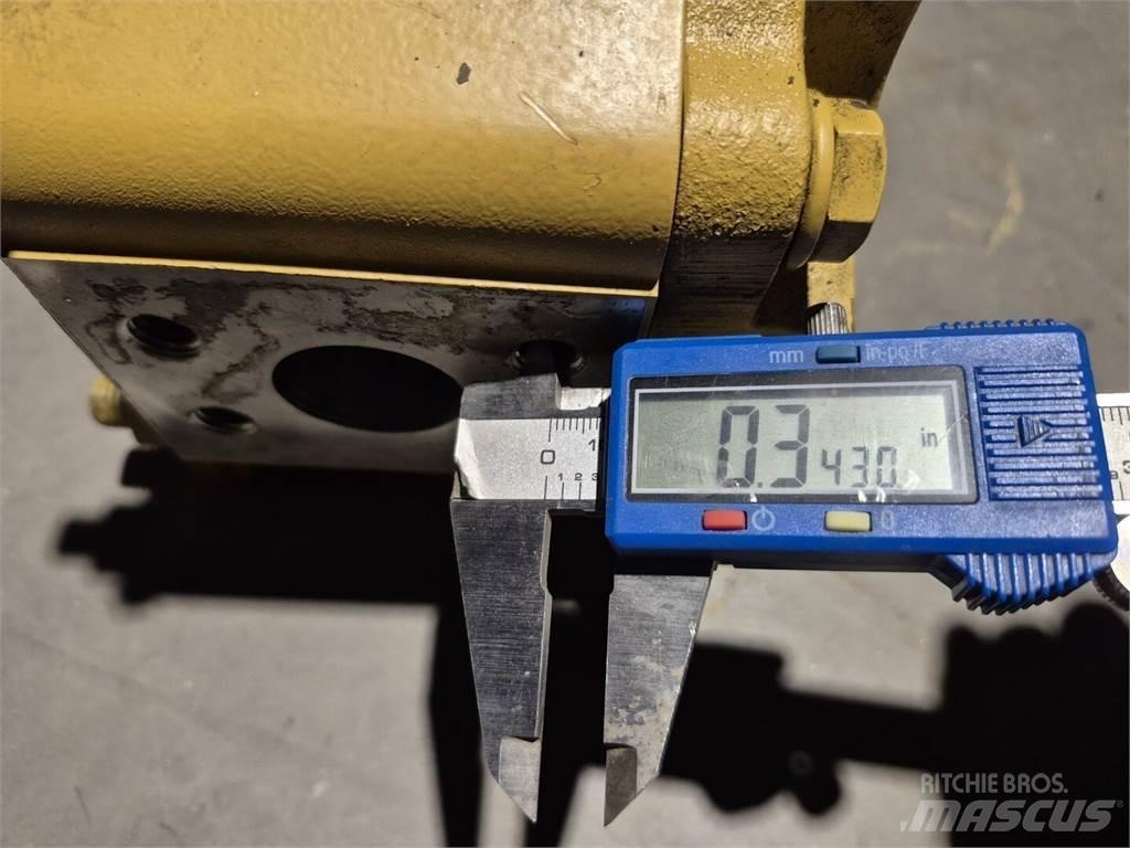 CAT 271-3002 Vattenpumpar
