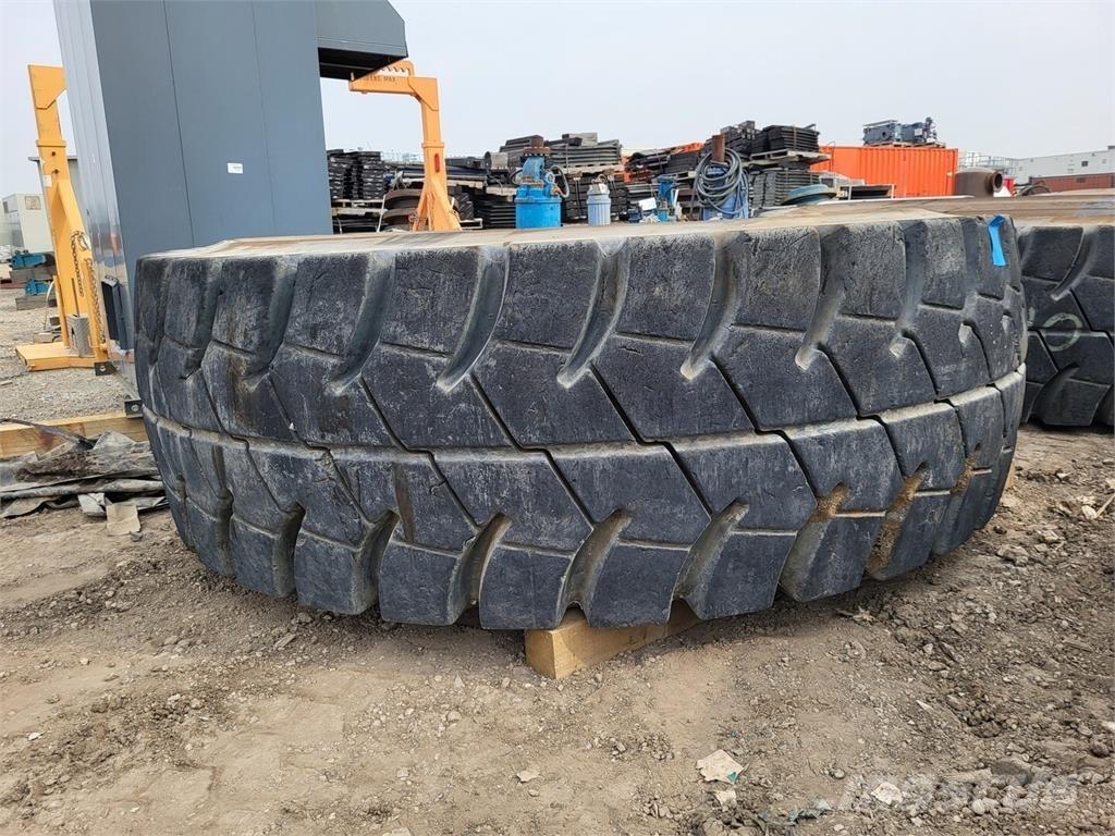 Goodyear RM-4B+ Däck, hjul och fälgar