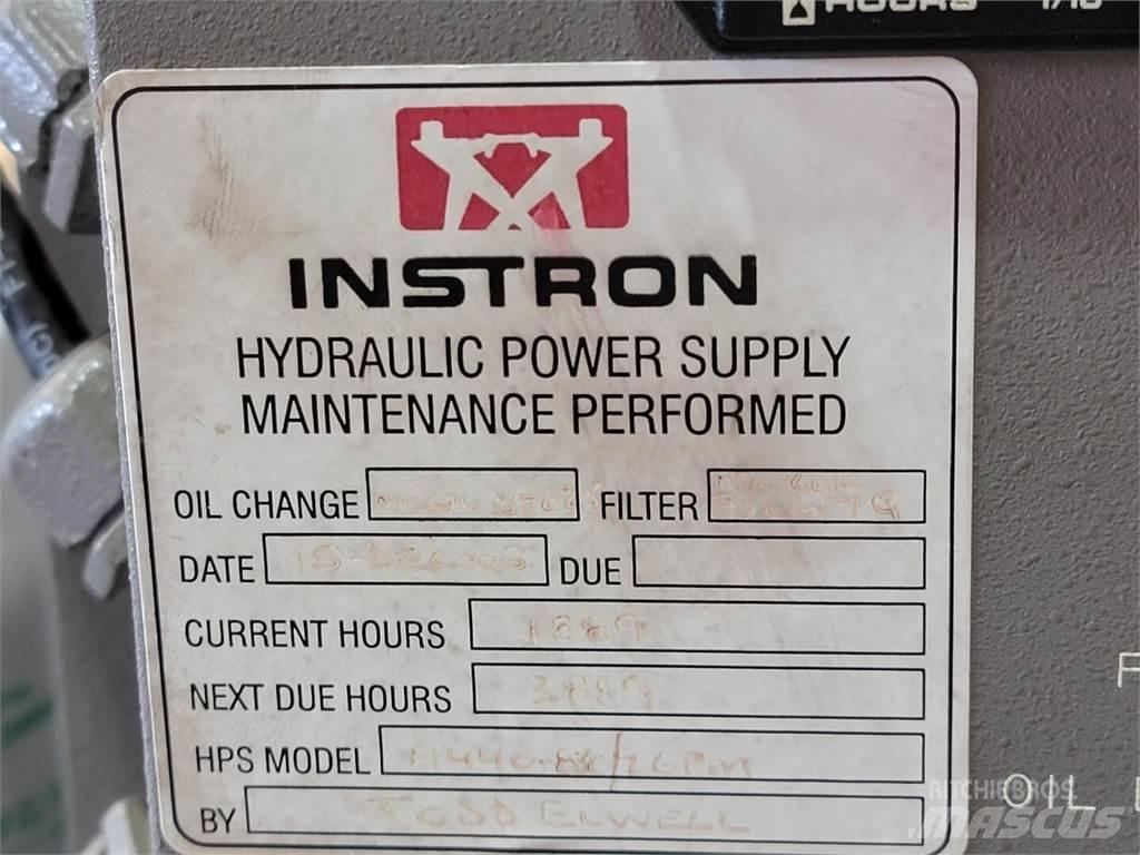  INSTRON A440 83C Vattenpumpar