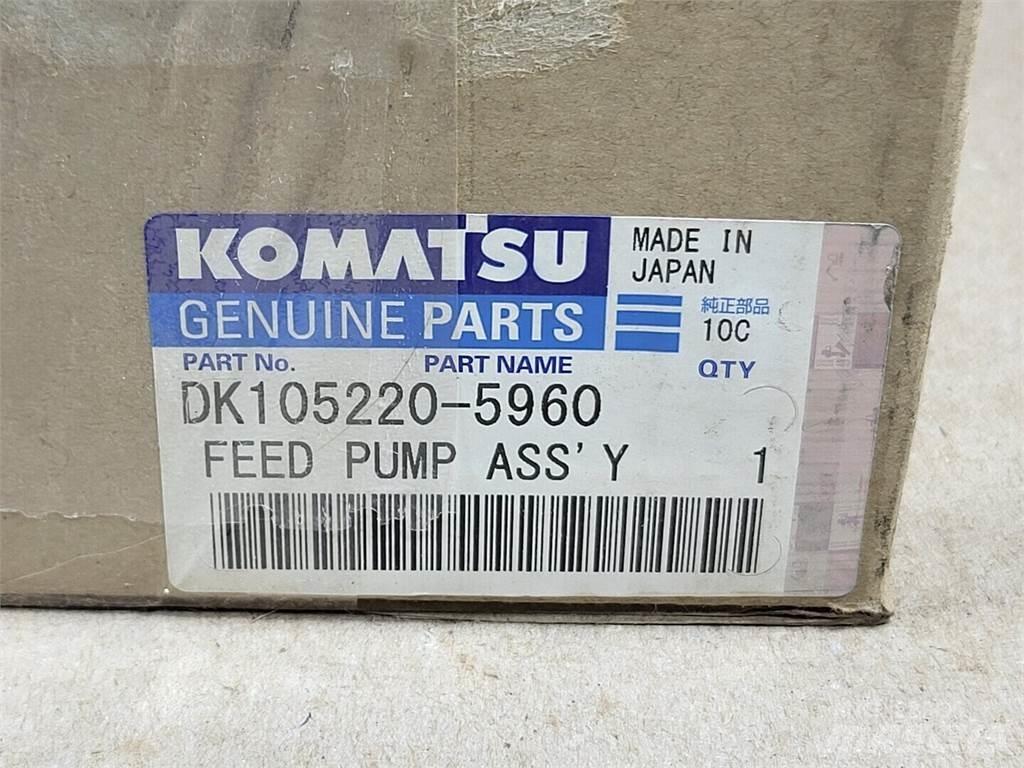 Komatsu DK105220-5960 Vattenpumpar