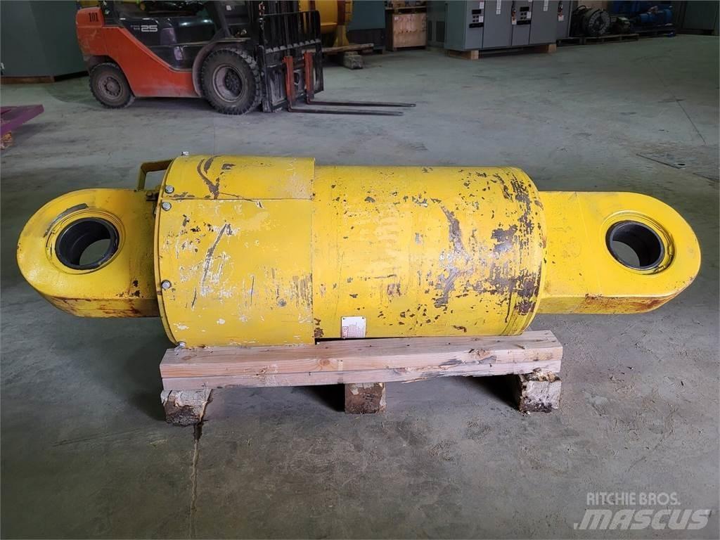 Komatsu EH9423 Midjestyrd dumper