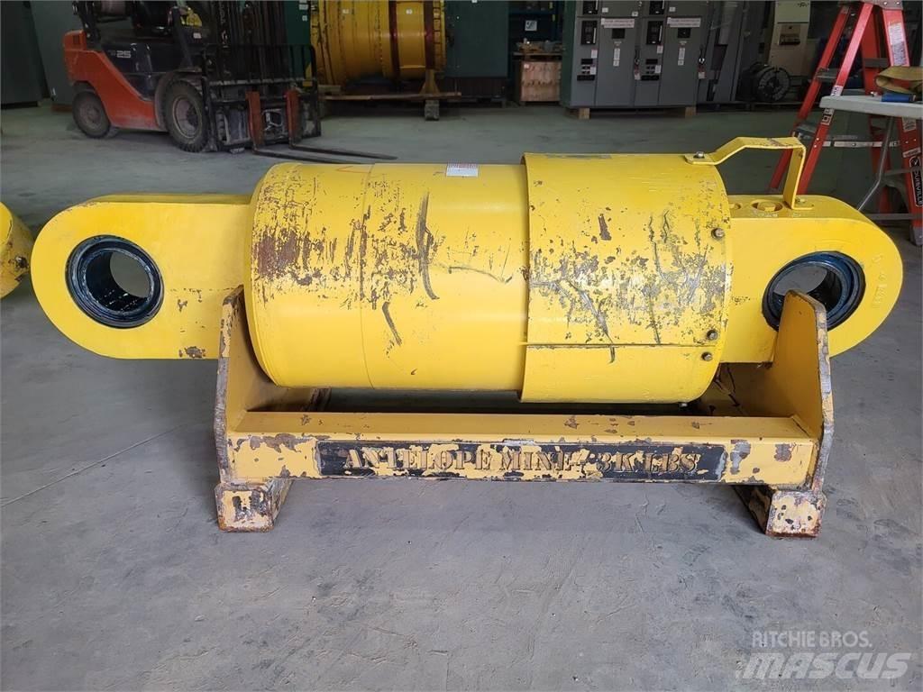 Komatsu EH9423 Midjestyrd dumper