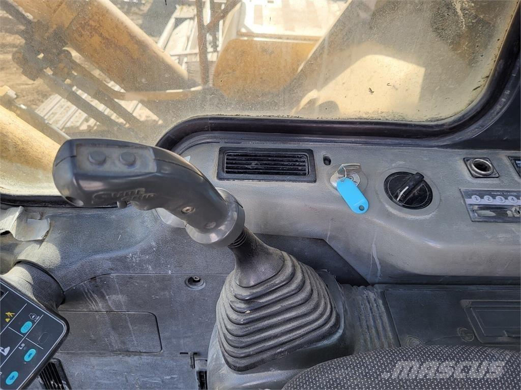 Komatsu PC600LC-6 Hjulgrävare