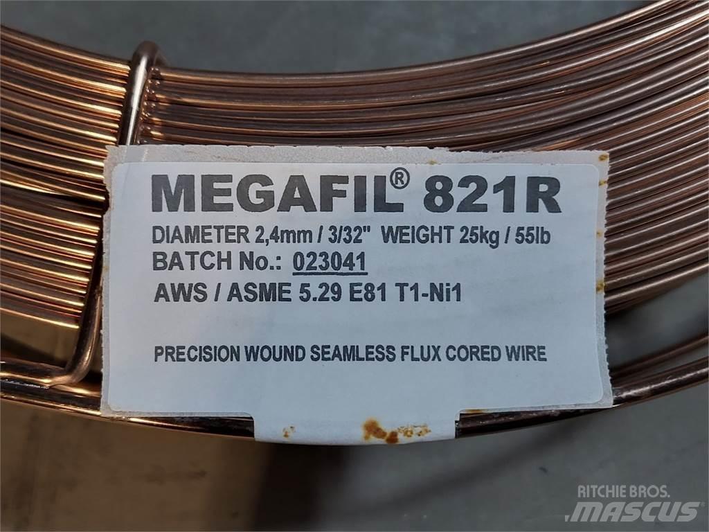  MEGAFIL 821R Svetsmaskiner