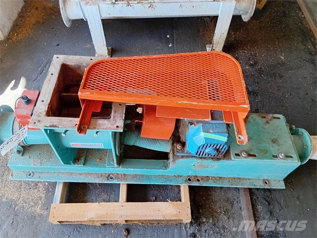  MEGATECH 2-44X Entreprenad - Övrigt